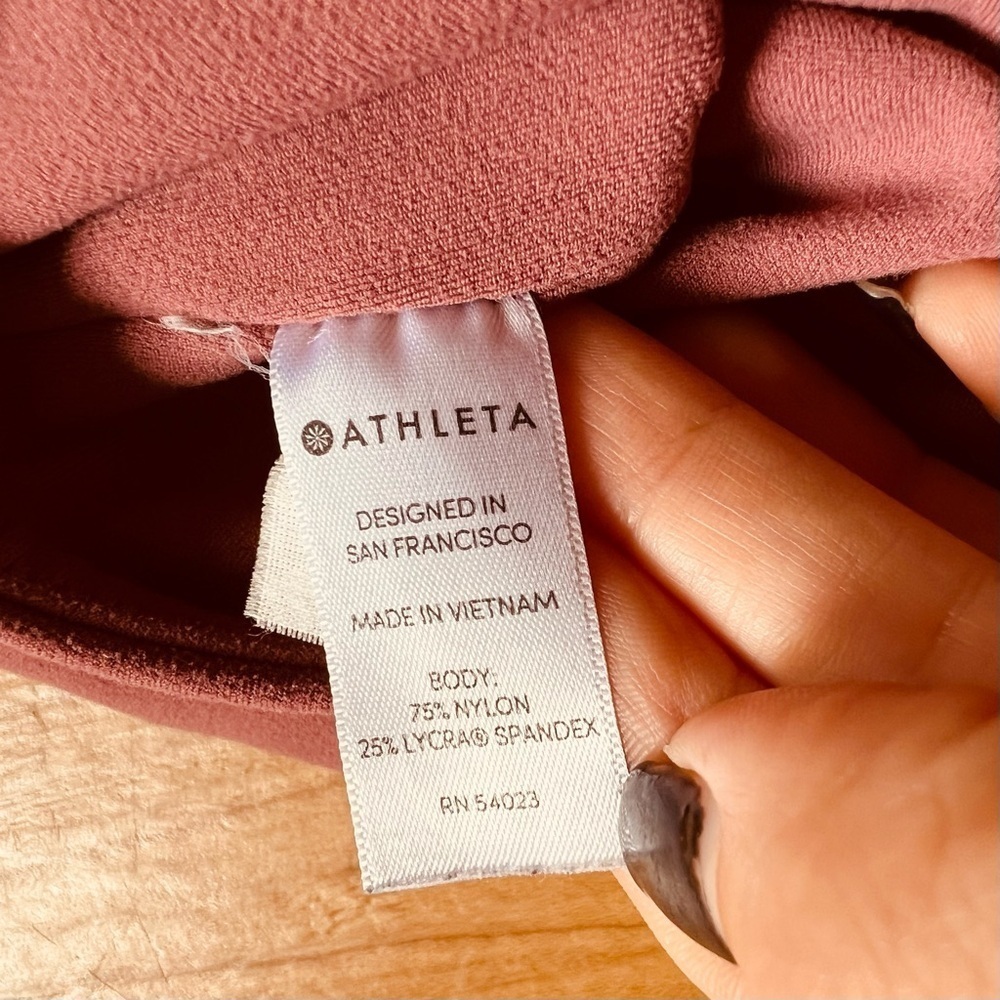 💜 Athleta Capri Revelation Leggings Purple
Yoga Workou Size S - Picture 7 of 11